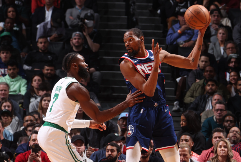 狼队vs曼联前瞻：红魔迎来送分题 客场擒狼可从第12升至第6（狼队对阵曼联前瞻 红魔客场争胜 有望从第12升至第6）