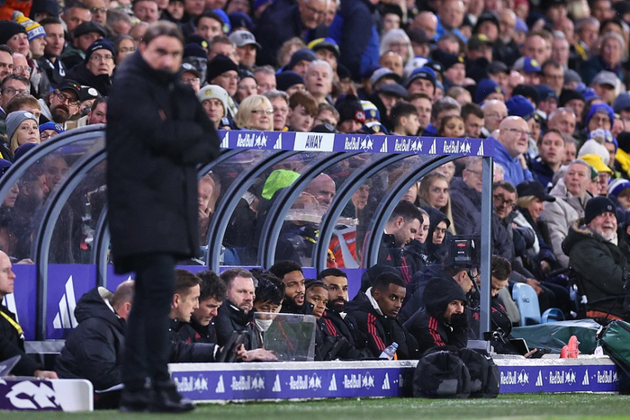 基米希：球队上半场表现不错，卡尔理应入选德国国家队（基米希称赞上半场发挥，力挺卡尔入选德国国家队）