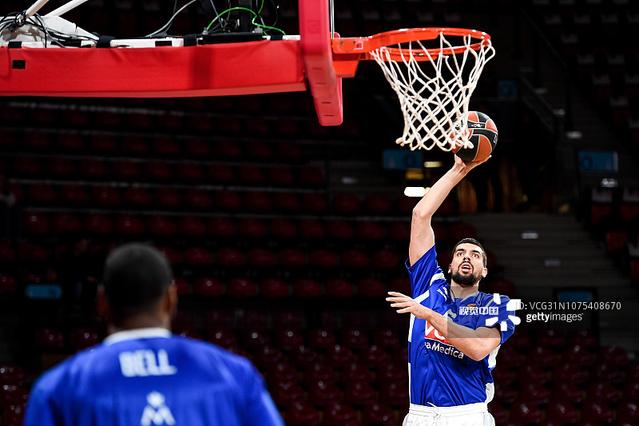 五大联赛积分榜：阿森纳2分领跑英超，巴萨4分优势领跑西甲，拜仁8分断层领先（五大联赛积分榜：英超阿森纳领先2分，西甲巴萨以4分居首，拜仁8分优势形成断层）