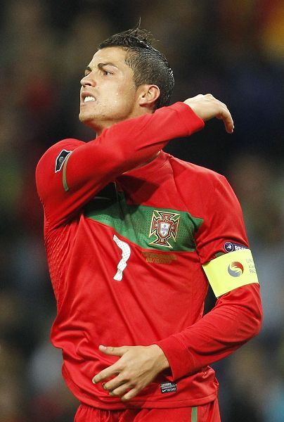 鲍威尔的自我认知：全面发展的艺术家（鲍威尔的自我观：全方位成长的艺术家）