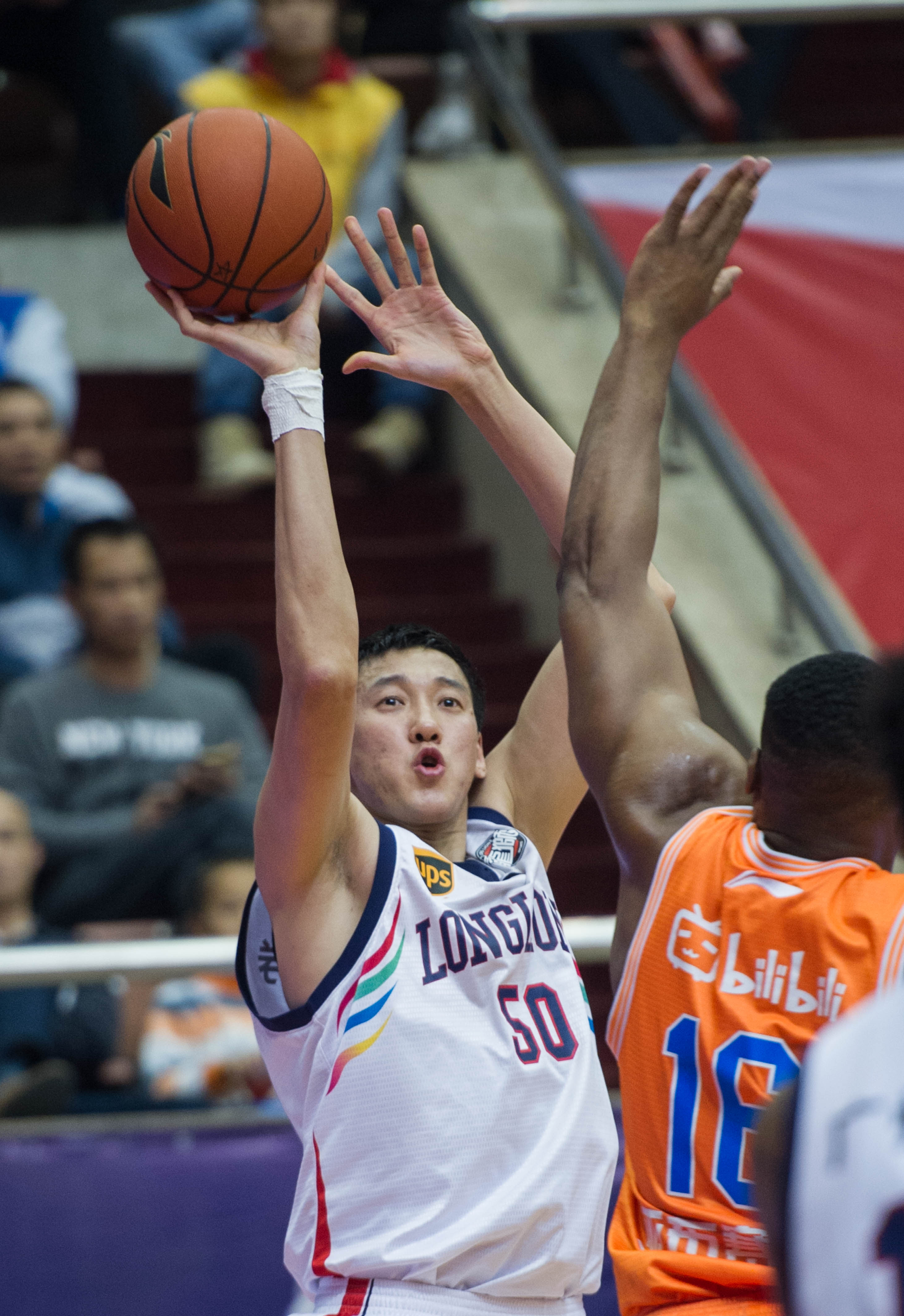 塞内加尔虽然3球完胜，但杰克逊、马内均多次浪费良机（塞内加尔3球大胜仍显锋线低效，杰克逊与马内屡失良机）