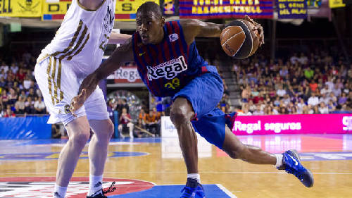 七连杀，那不勒斯自2020年以来连续七次在主场击败尤文（那不勒斯自2020年起主场对尤文豪取七连胜）