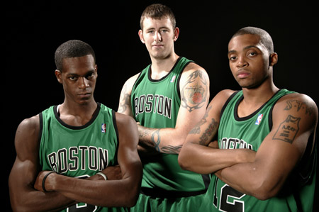 西甲战报：布迪米尔双响，加西亚建功，奥萨苏纳3-0阿拉维斯（西甲快讯：布迪米尔梅开二度、加西亚破门，奥萨苏纳3比0阿拉维斯）