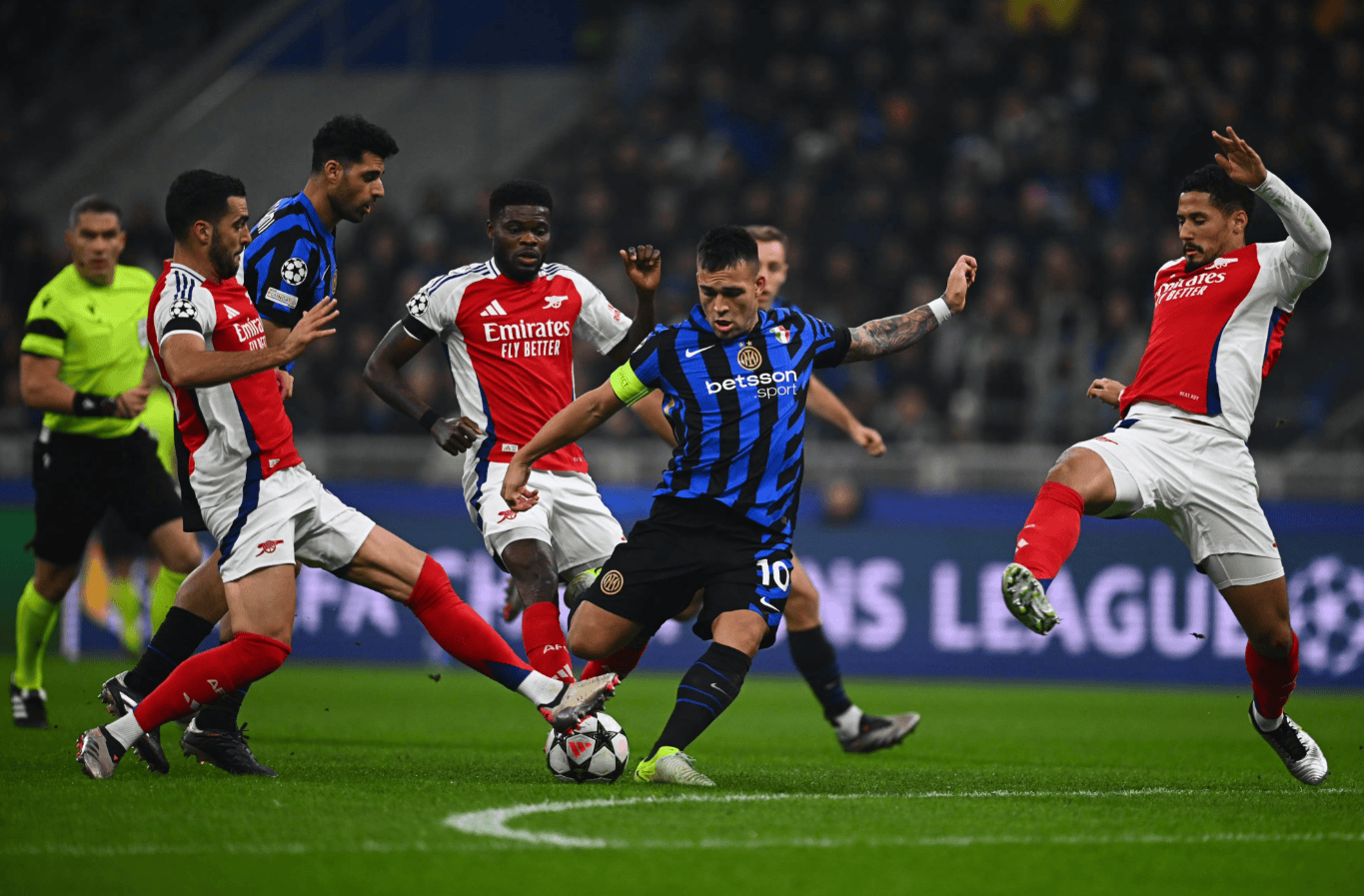 CBA最独特入队仪式！为何新队员到广东队第一件事先买电瓶车？（CBA最另类入队礼：新加入广东队为何第一件事先买电瓶车？）