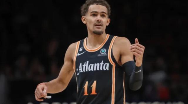 湖人浓眉哥篮下统治力助球队获胜（浓眉内线统治，湖人取胜）