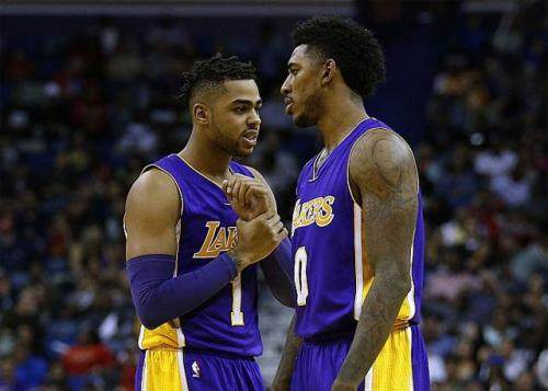 确实不赖东契奇！在湖人艾顿就是没有办法得到更多的球权支持？（东契奇并无过错！为何在湖人，艾顿始终难以获得更多球权？）